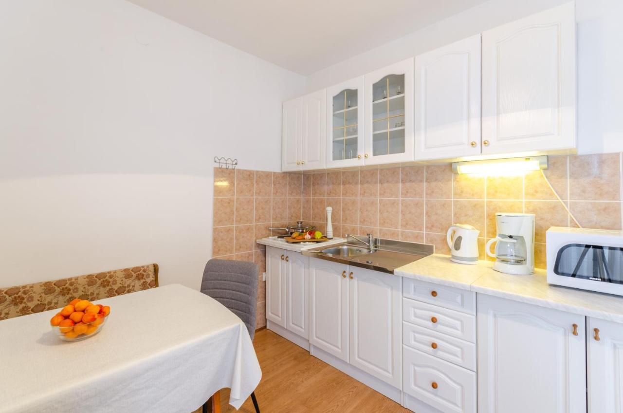 Apartmani Suncica 塞尔瑟 外观 照片